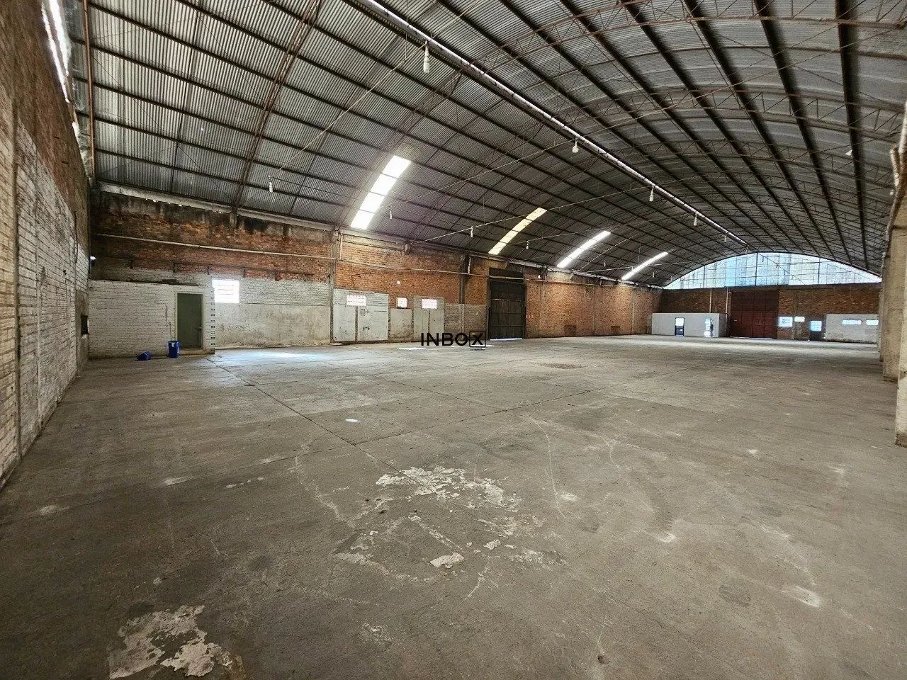 INBOX CIA IMOBILIÁRIA ALUGA PAVILHÃO COM 1200M² NO BAIRRO VINOSUL NA CIDADE DE BENTO GONÇA - Foto 3