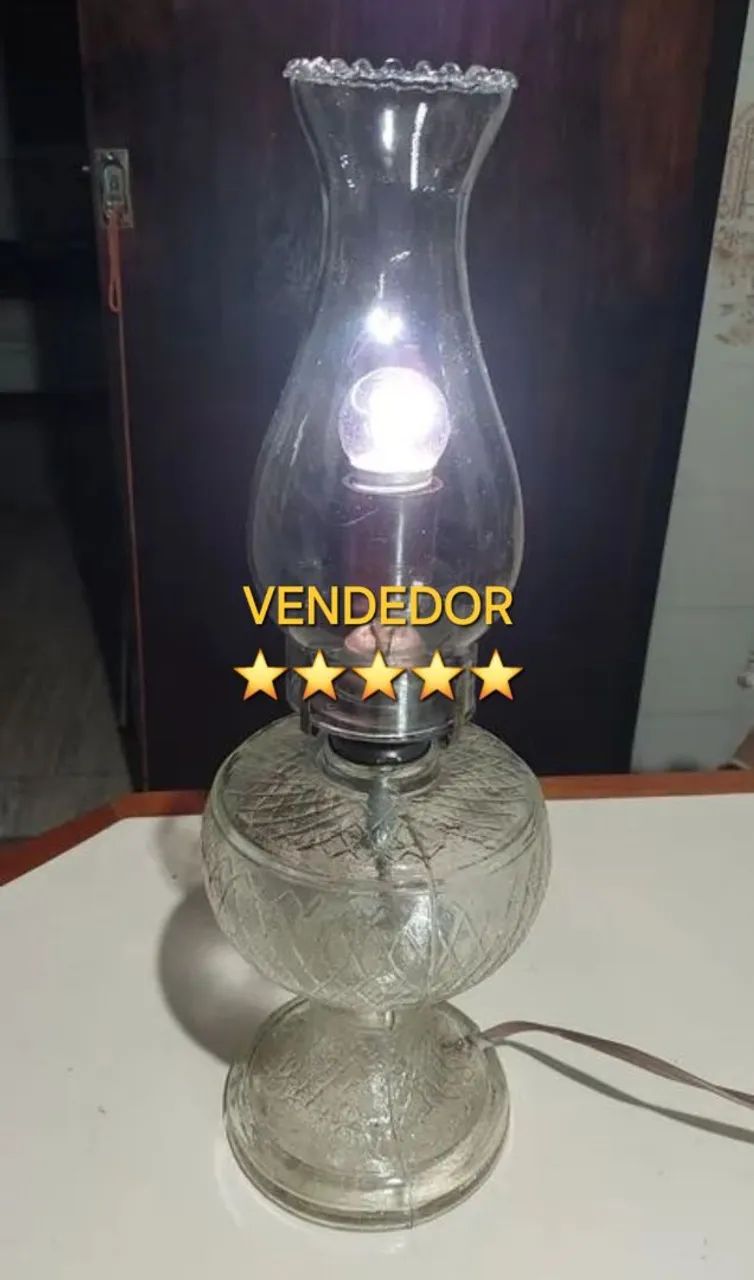 Antigo abajur lampião de vidro marca Macisa