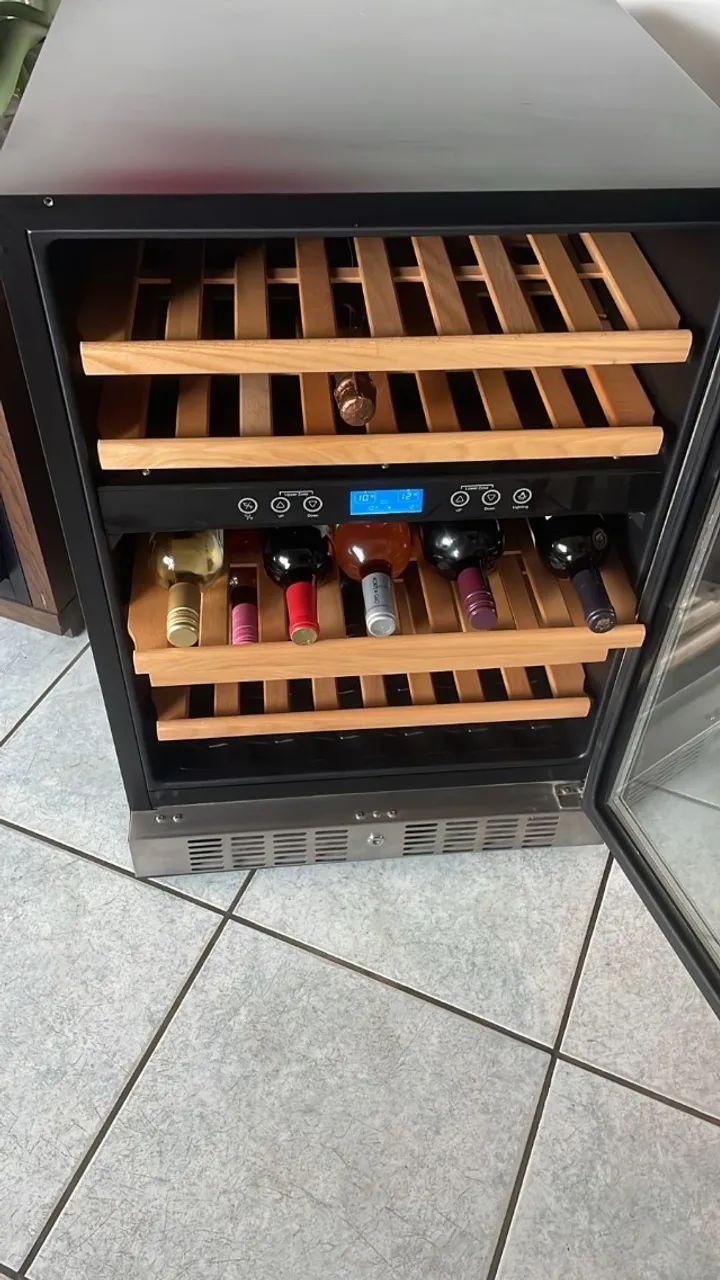 Adega Duo CRISSAIR para 46 garrafas. Revisada e em estado de nova! - Foto 2