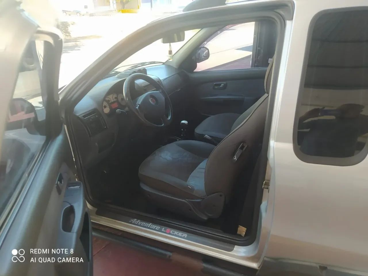 FIAT STRADA 1.8 MPI ADVENTURE CE 8V FLEX 2P MANUAL PRATA 2009 - Foto 4