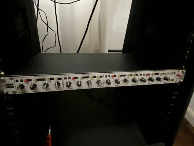 Quadra Gate klark teknik dn514
