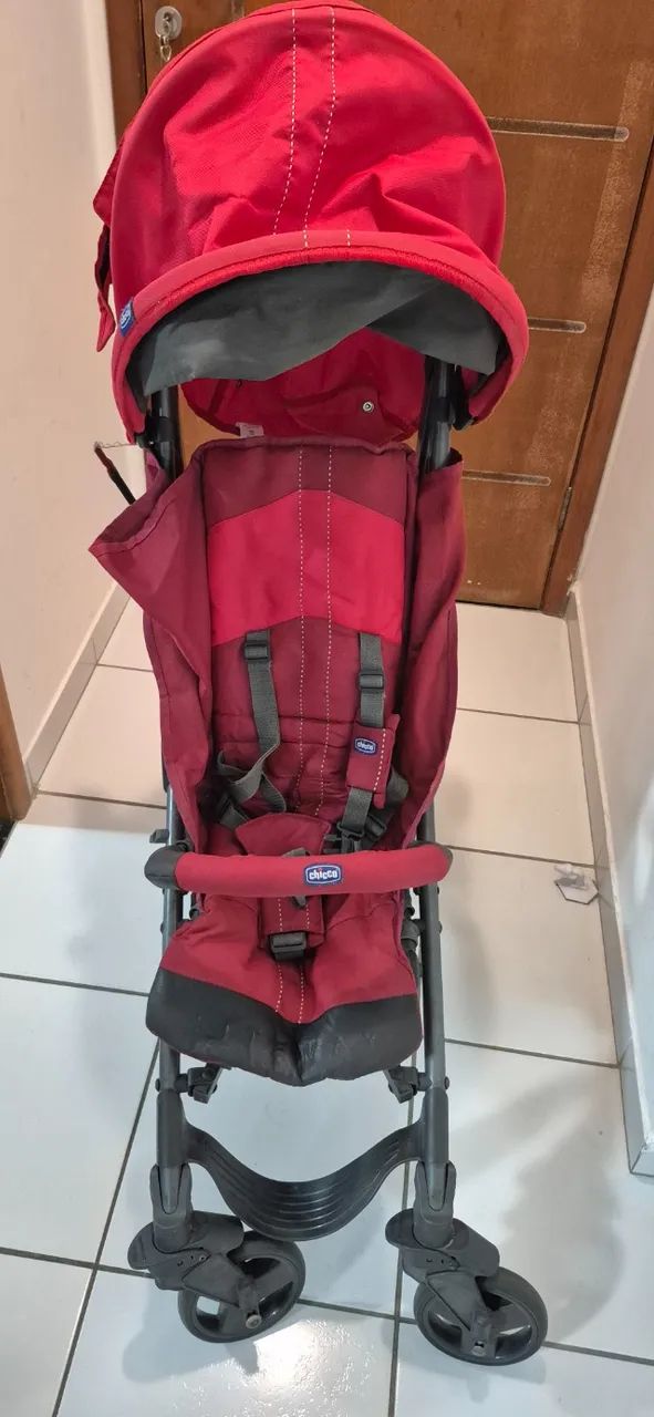 Carrinho de bebê tipo guarda-chuva chicco