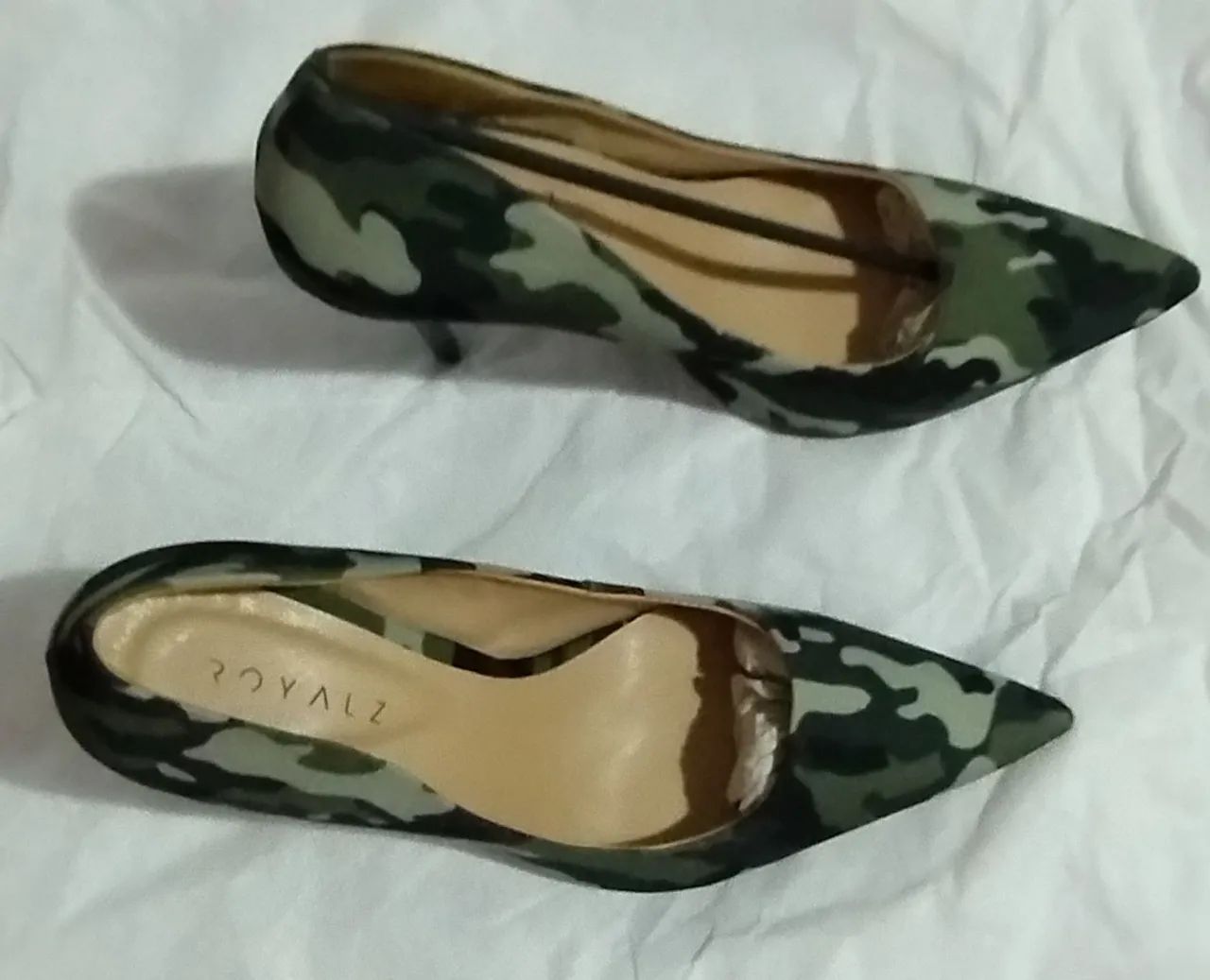 Shoe64628725493634123