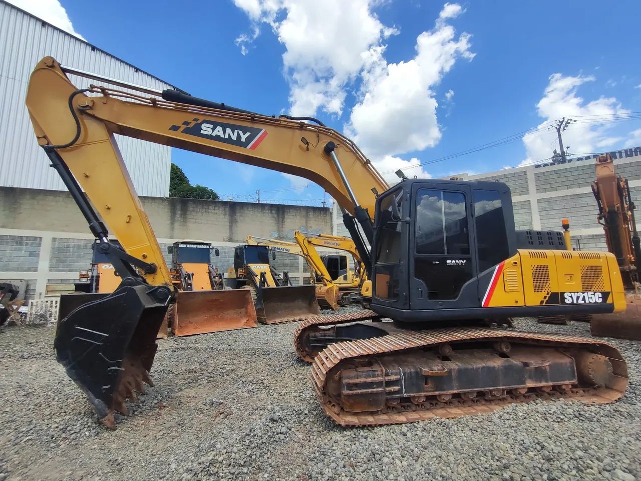 Escavadeira Sany SY215C 2017 - Foto 2