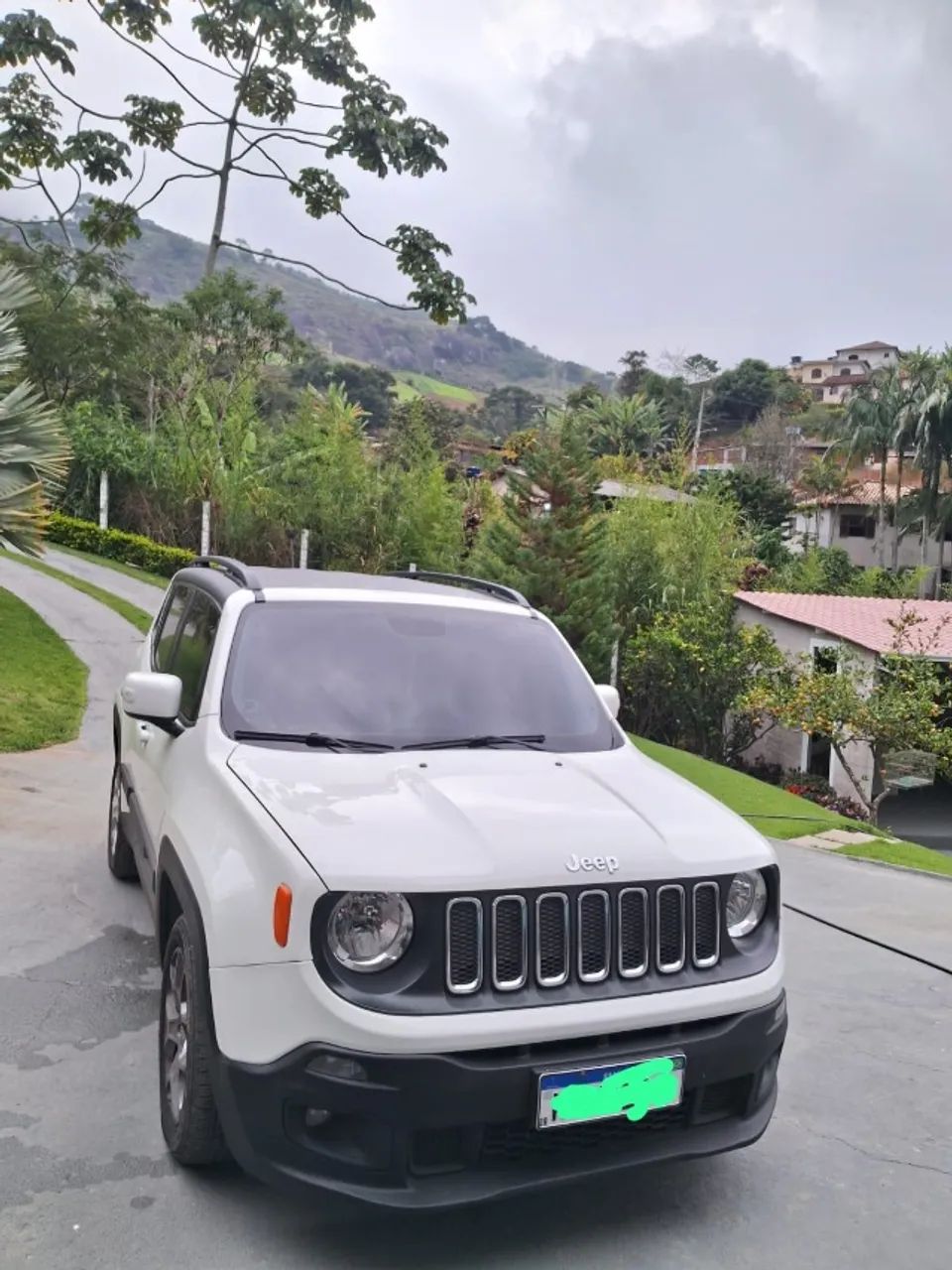 Jeep Renegade longitude 1.8 4x2 Flex 16v Aut.