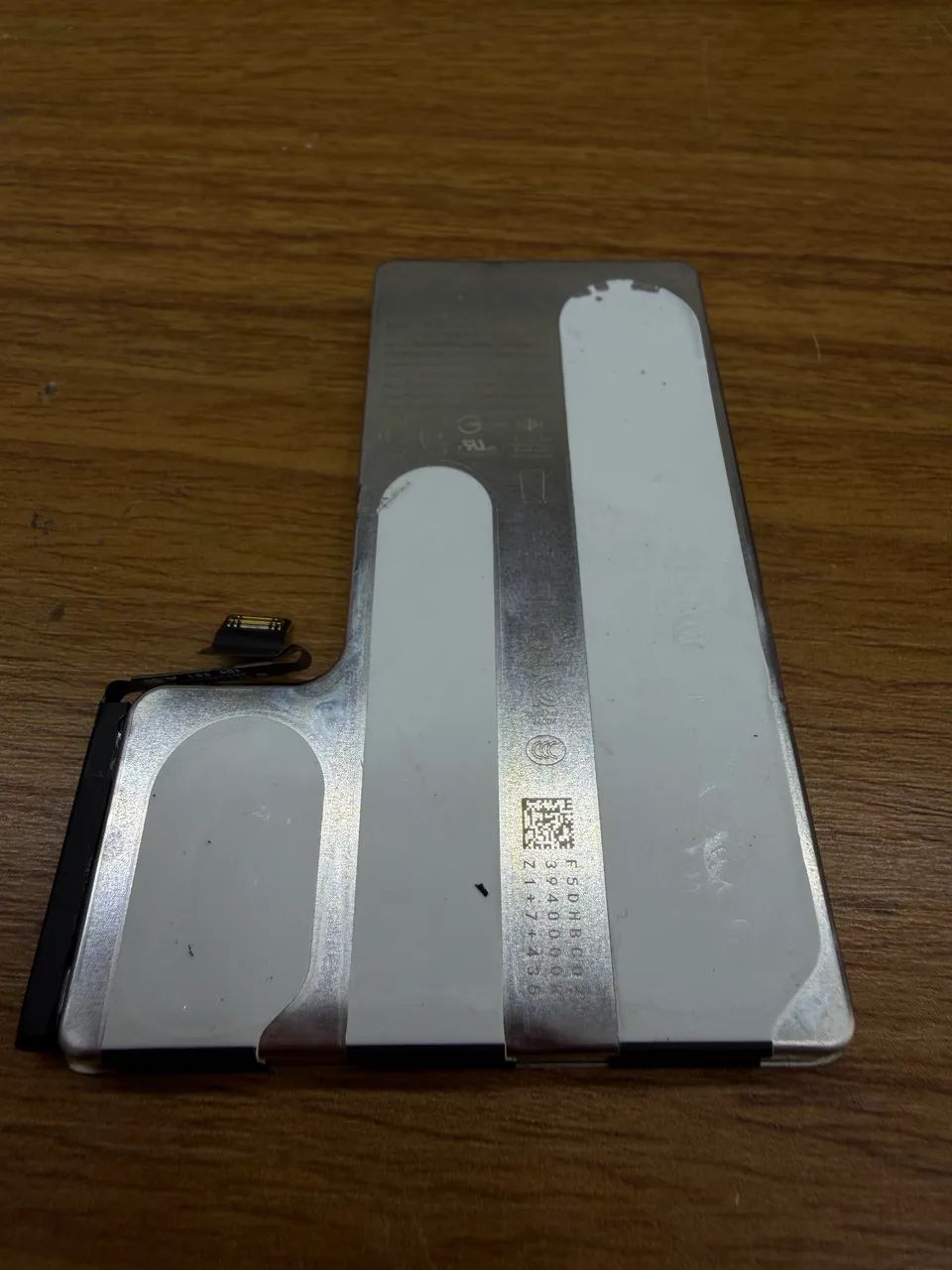 Bateria iphone 16 pró ORIGINAL! - Foto 4