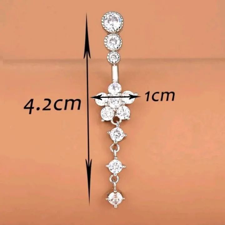 Piercing de umbigo com Pingente de Flor com Pedra de Zircônia  - Foto 2