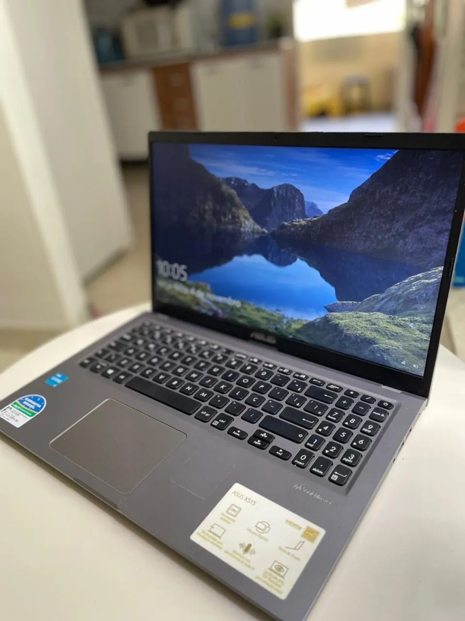 Selling ASUS notebook64291677560323124