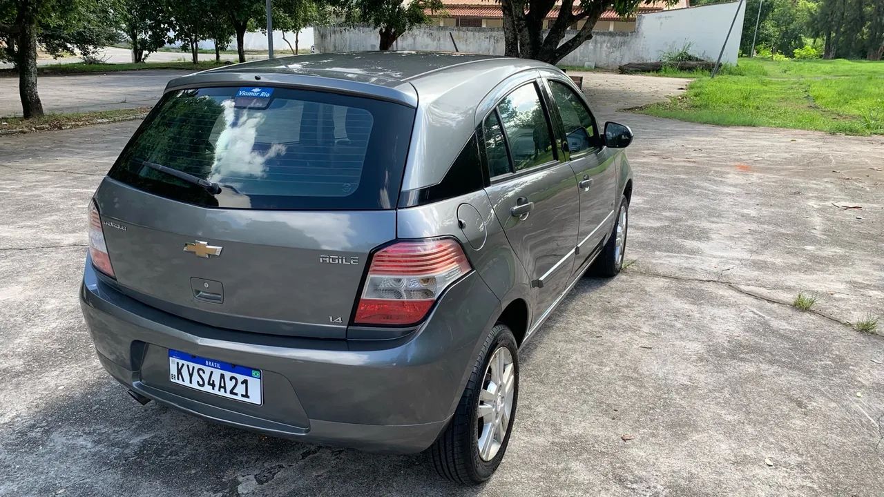 Vendo Agile LTZ baixo km - Foto 2