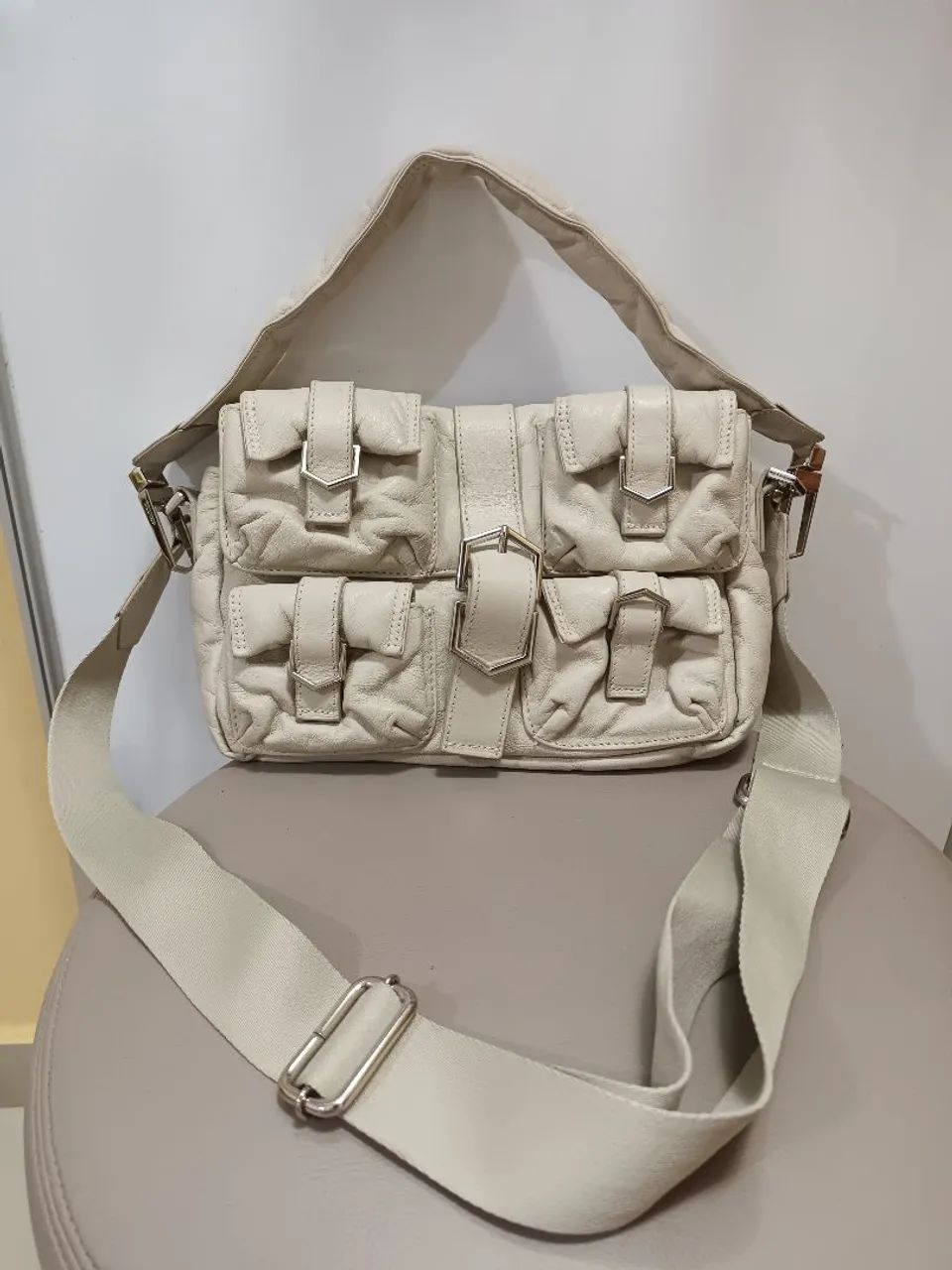 Bolsa tiracolo off white Arezzo 