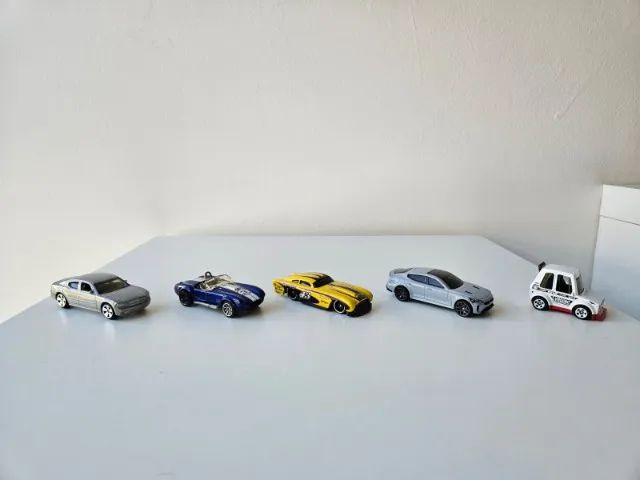 Coleção de carros Hotwheels e Matchbox - Foto 3