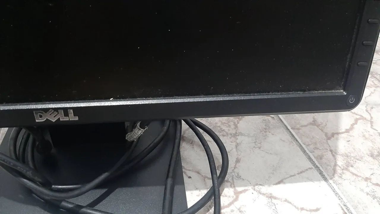 Monitor Led de 18 polegadas Dell. Acompanha os cabos . - Foto 3