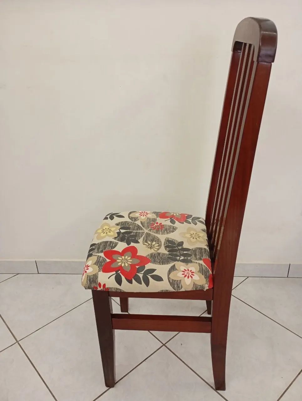 Cadeira Madeira Maciça Encosto Ripado Alto - Foto 3