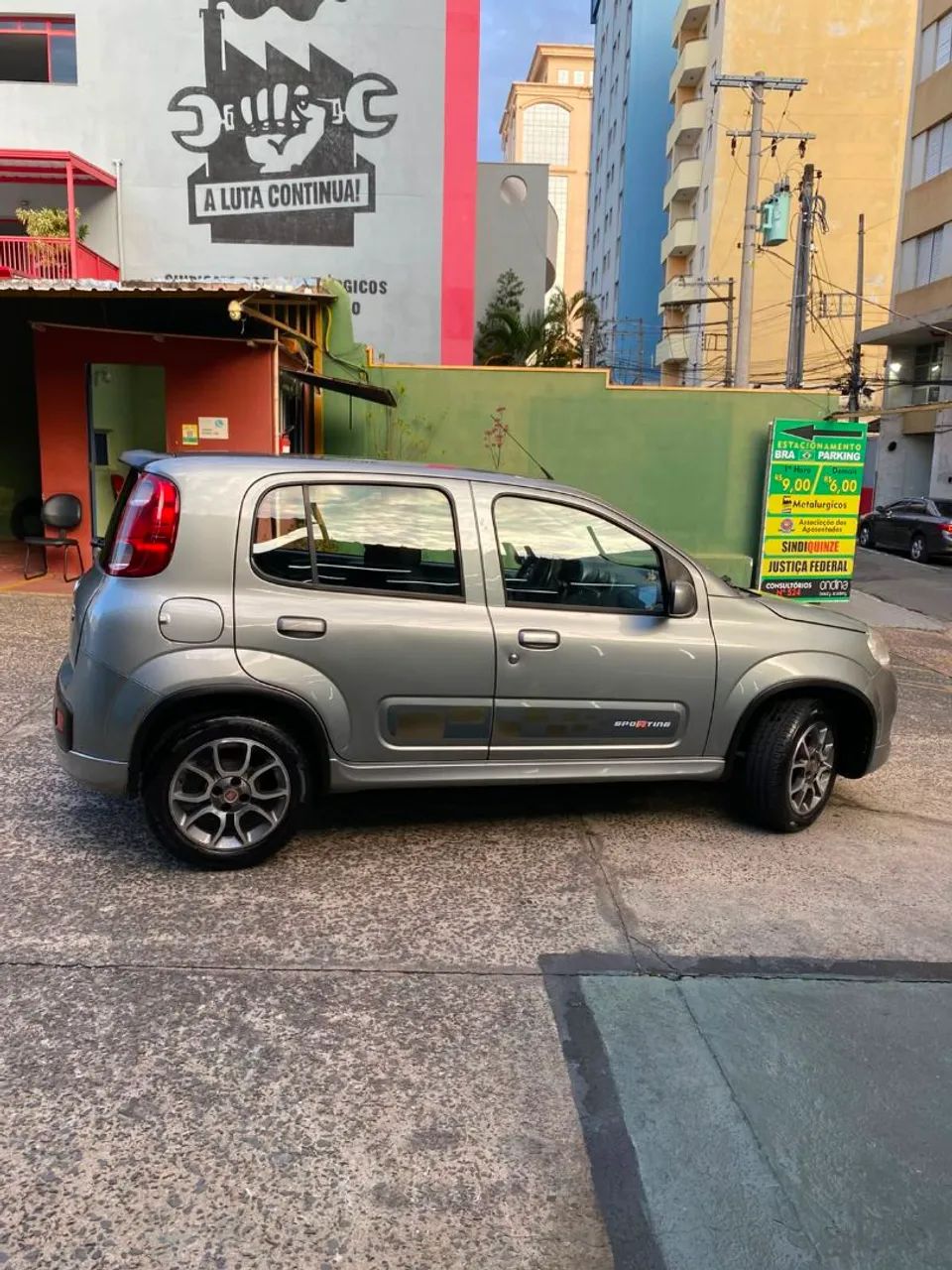 Fiat Uno Sporting 1.4 EVO Fire Flex 8V 4P 2012 - Foto 4