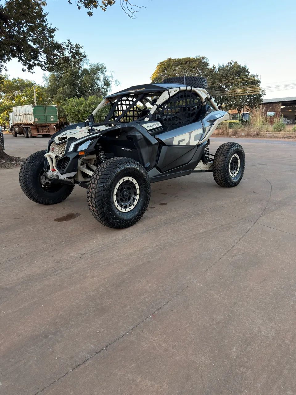 UTV CAN AM MAVERICK XRC X3 - Foto 2