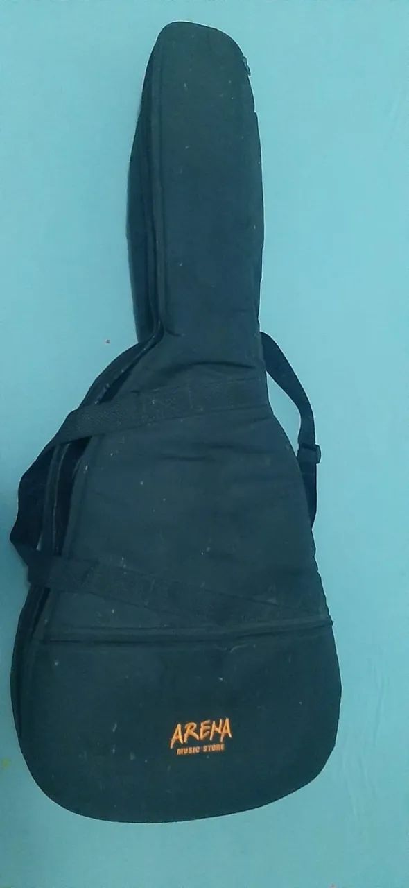 Violão com cordas já trocadas com case e 2 palhetas - Foto 2
