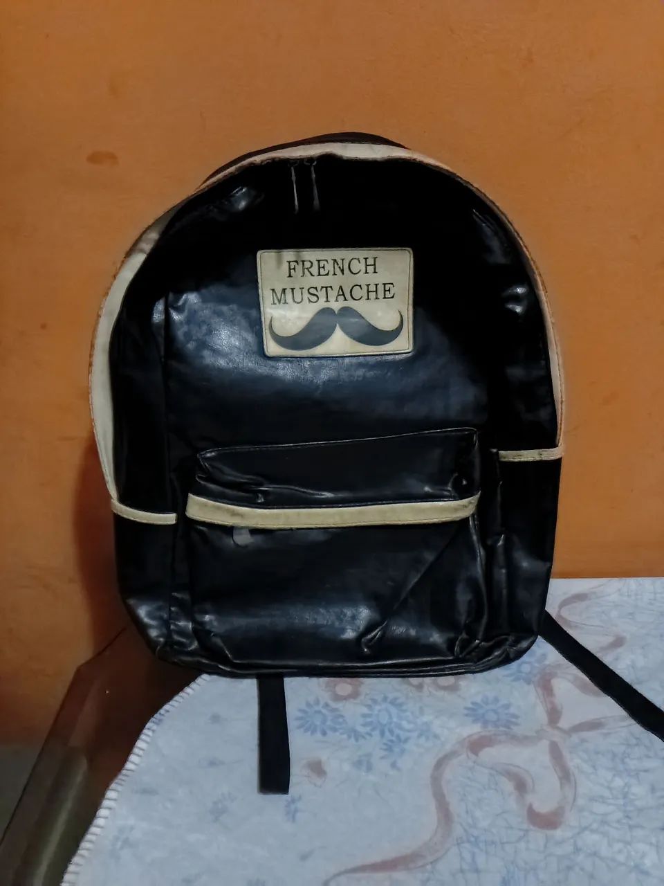 Mochila couro. 