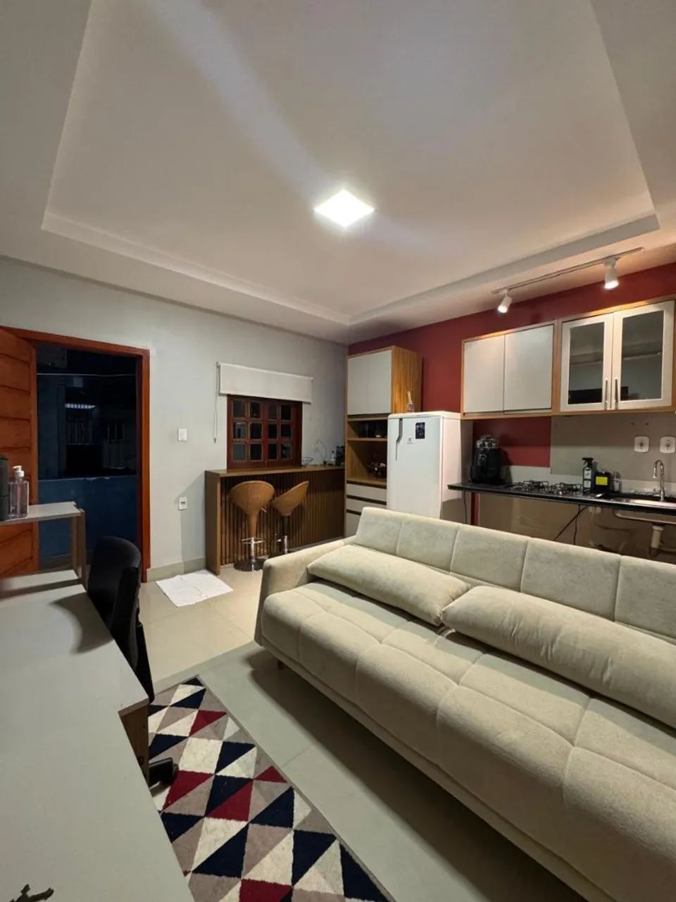 ALUGO APARTAMENTO MOBILIADO NO CENTRO - Foto 4
