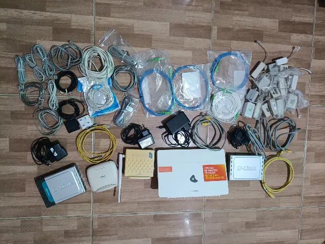 Lote de modens e roteador