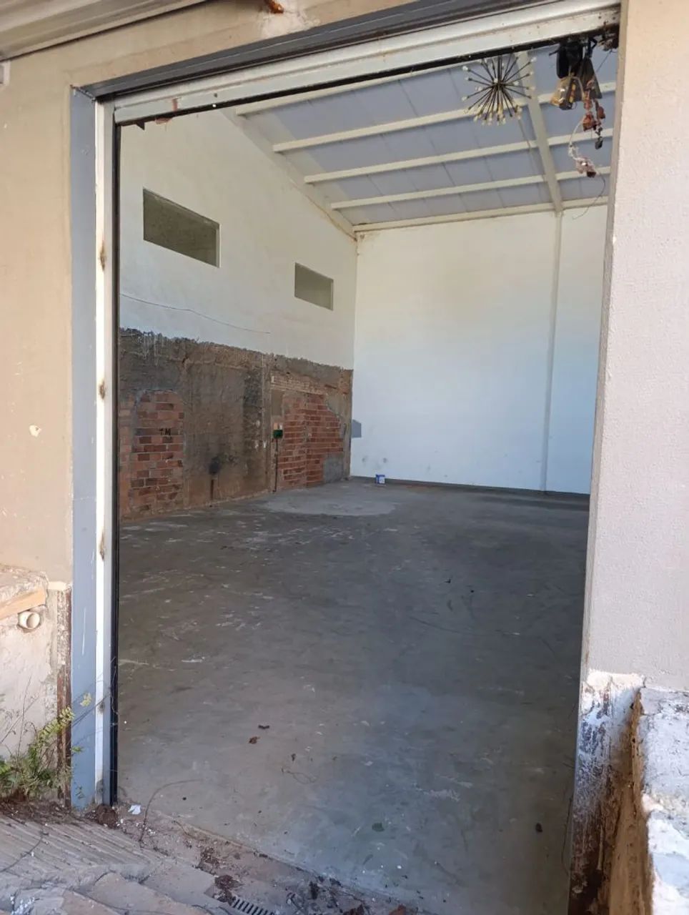 GALPÃO 200 M2 + AREA ABERTA DE 240 M2 - Foto 3