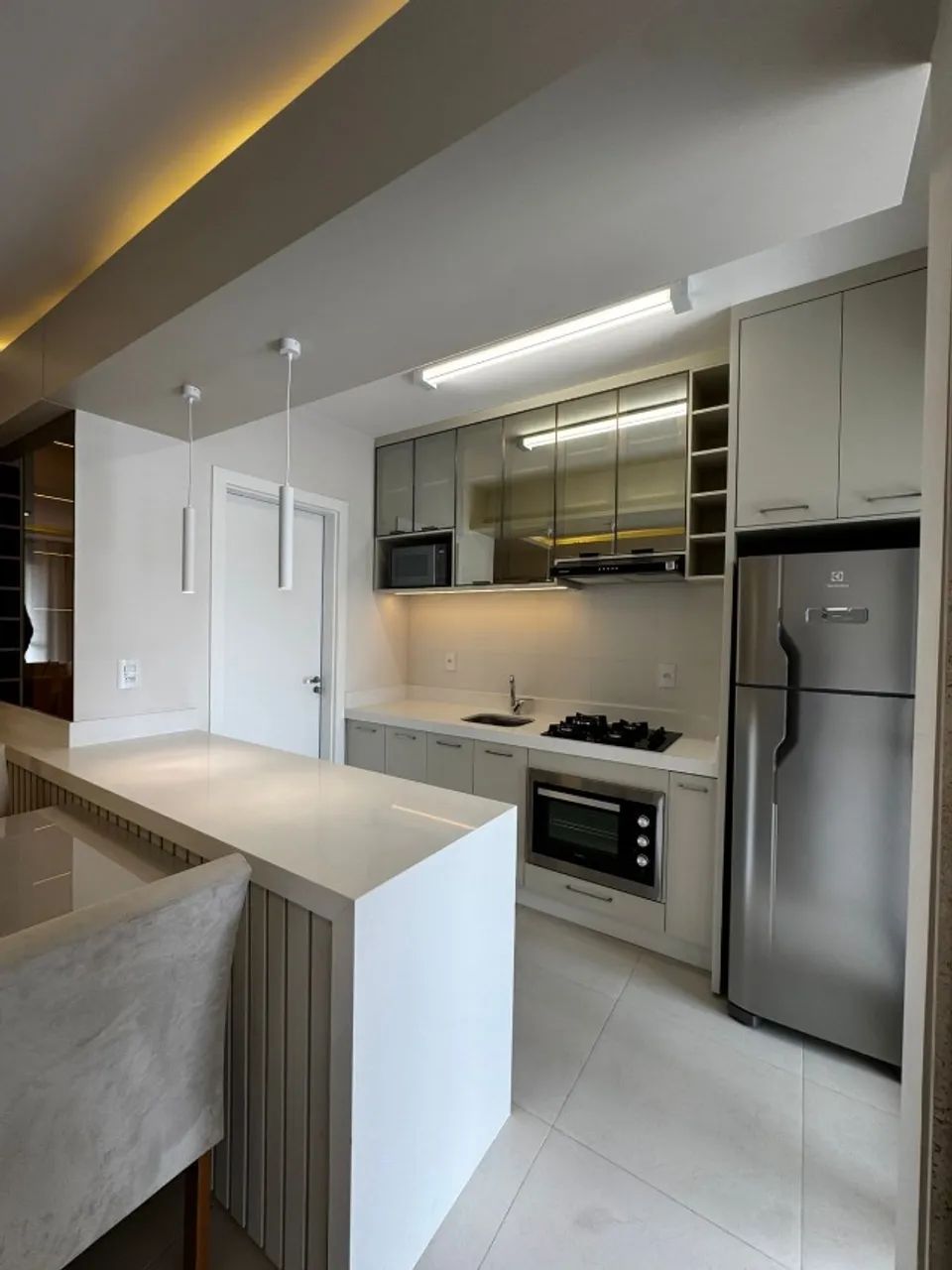Apartamento todo mobiliado