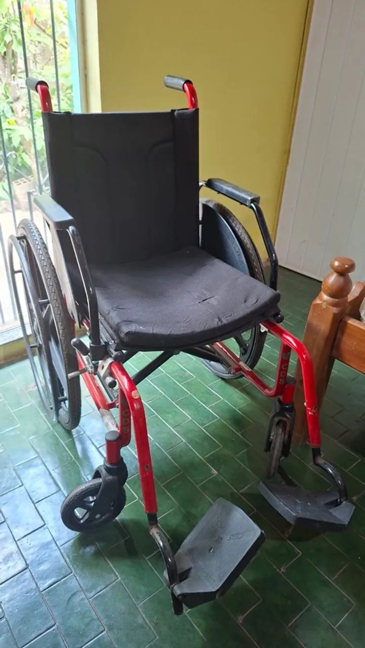 Cadeira de rodas - Foto 3