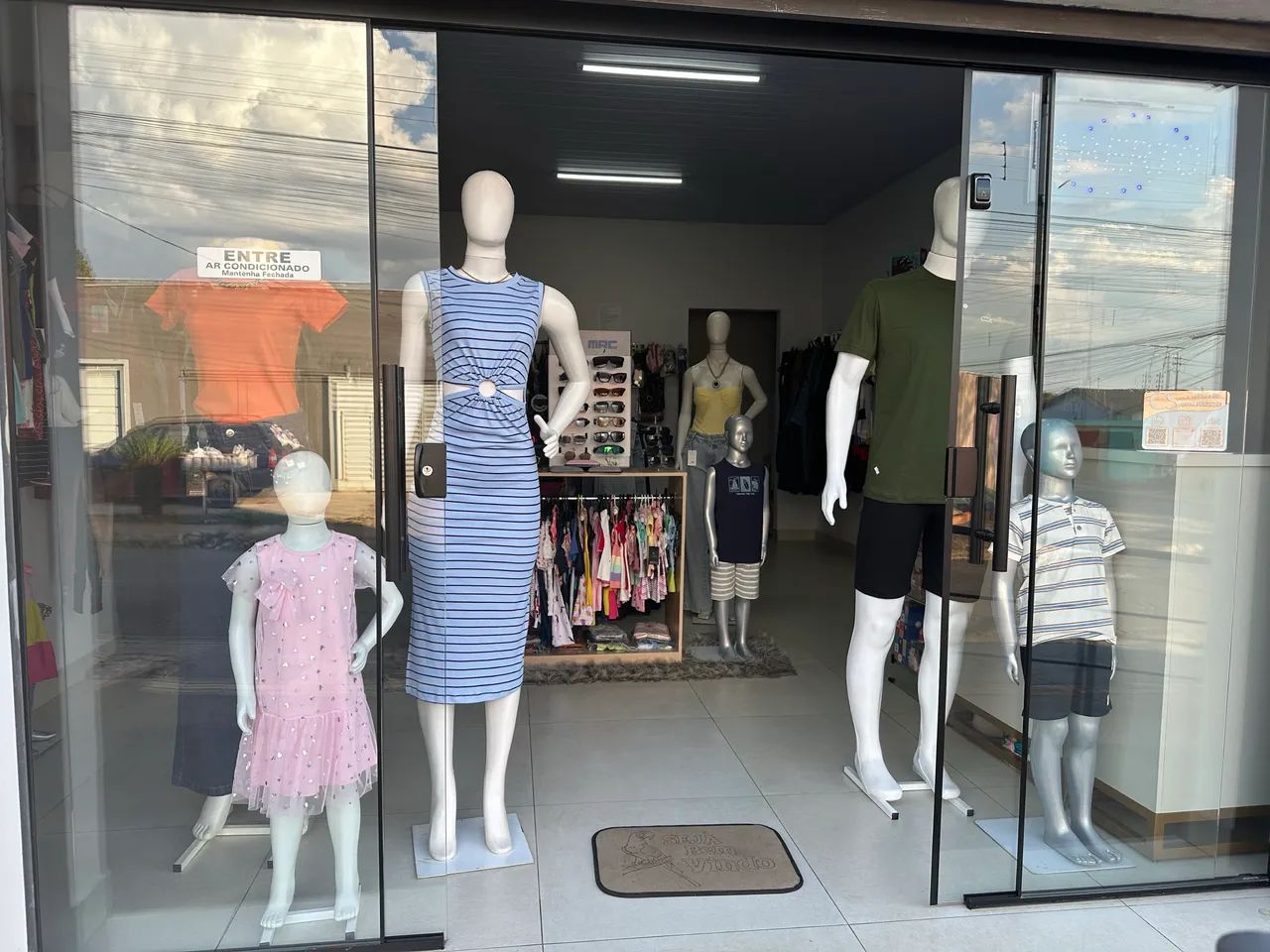 Vendo loja de roupa masculina, feminina e infantil  - Foto 2