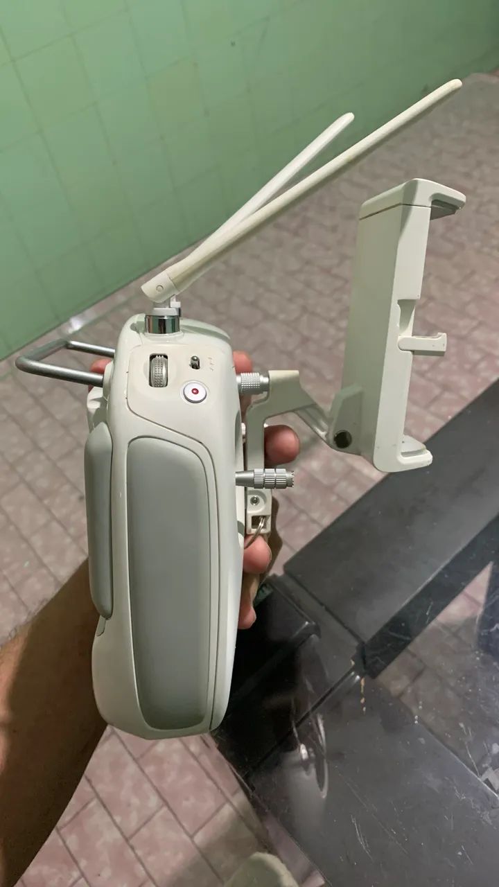 Vendo ou troco drone Phanton 3 Advence em IPhone acima do 12 - Foto 5