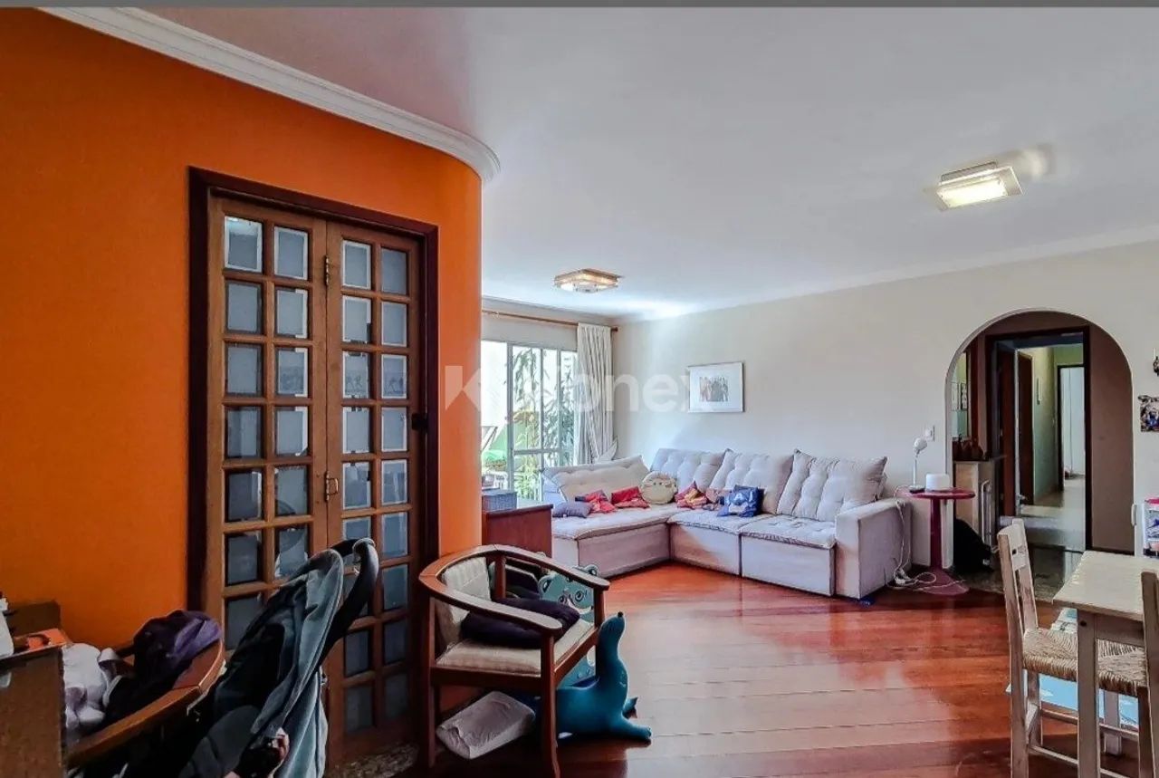 Apartamento com 3 dormitórios em Perdizes-SP