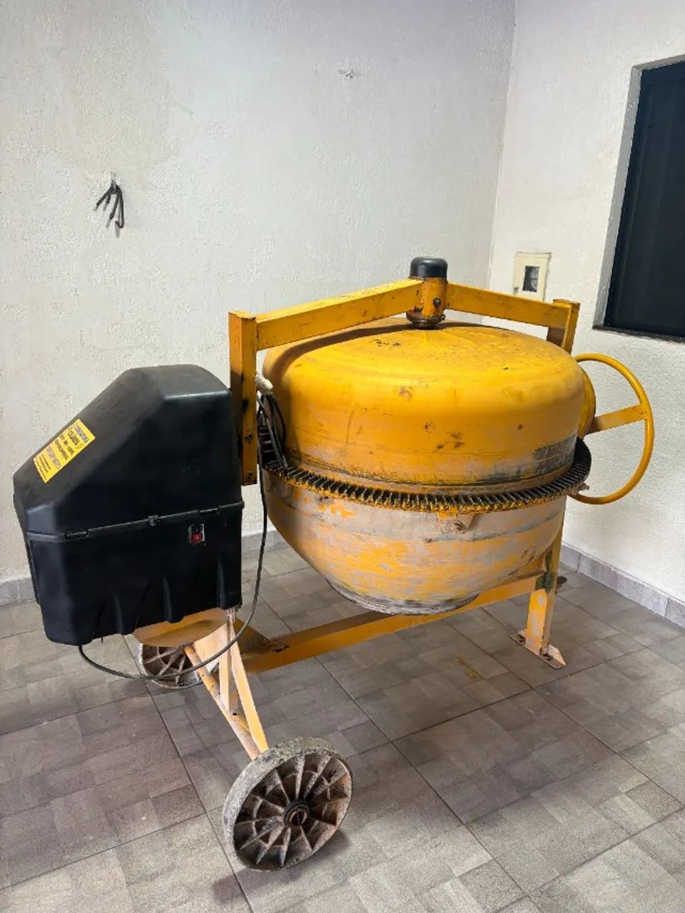 Betoneira CSM 400L - Revisada e pronta para trabalhar!