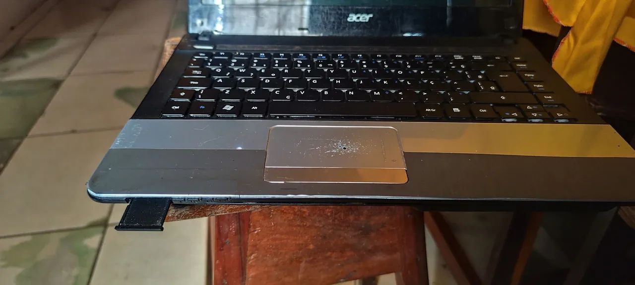 Notebook acer todo desmontável 