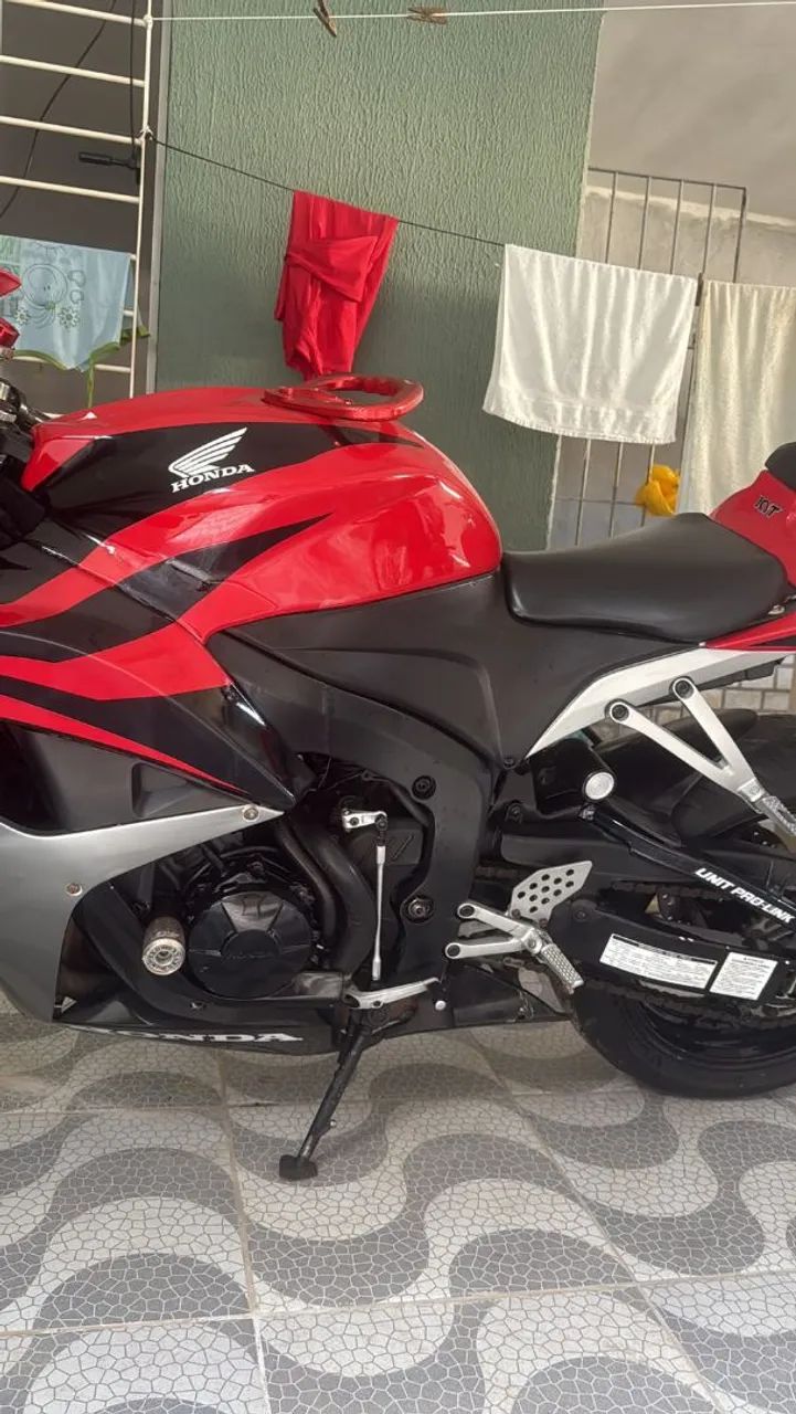 CBR conservada ,manual chave reserva  - Foto 3