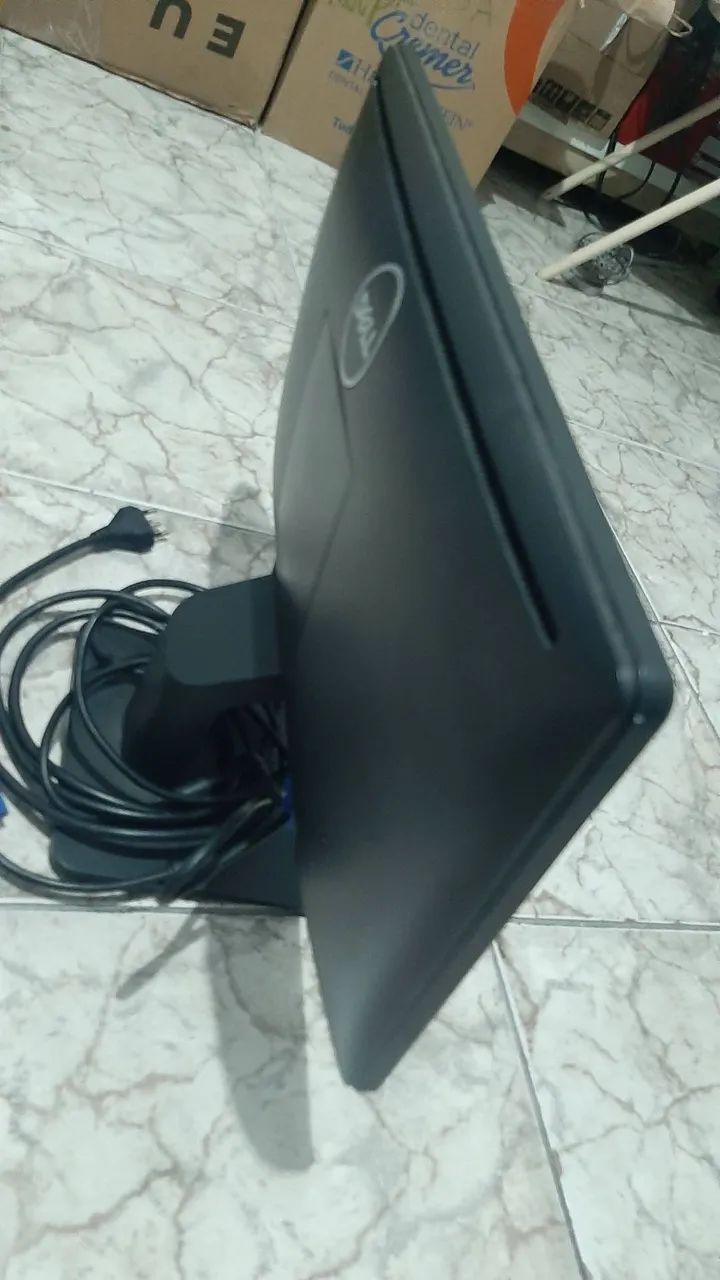 Monitor Led de 18 polegadas Dell. Acompanha os cabos . - Foto 2