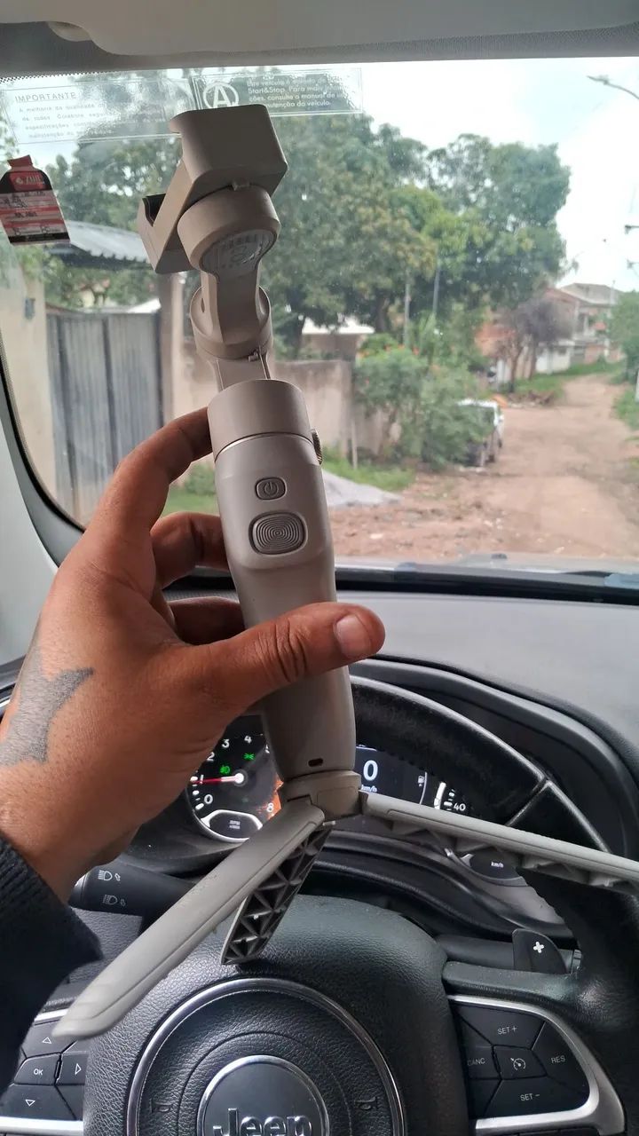 Vendo esse estabilizador de telefone.  - Foto 3
