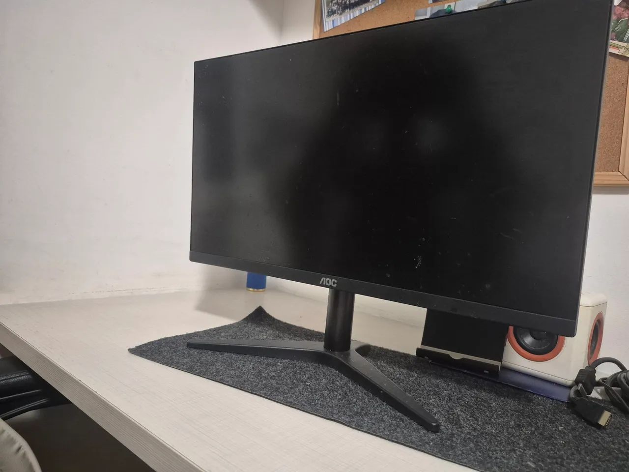 Monitor AOC Full HD LED - Bordas Ultrafinas (Excelente Estado) 24 polegadas