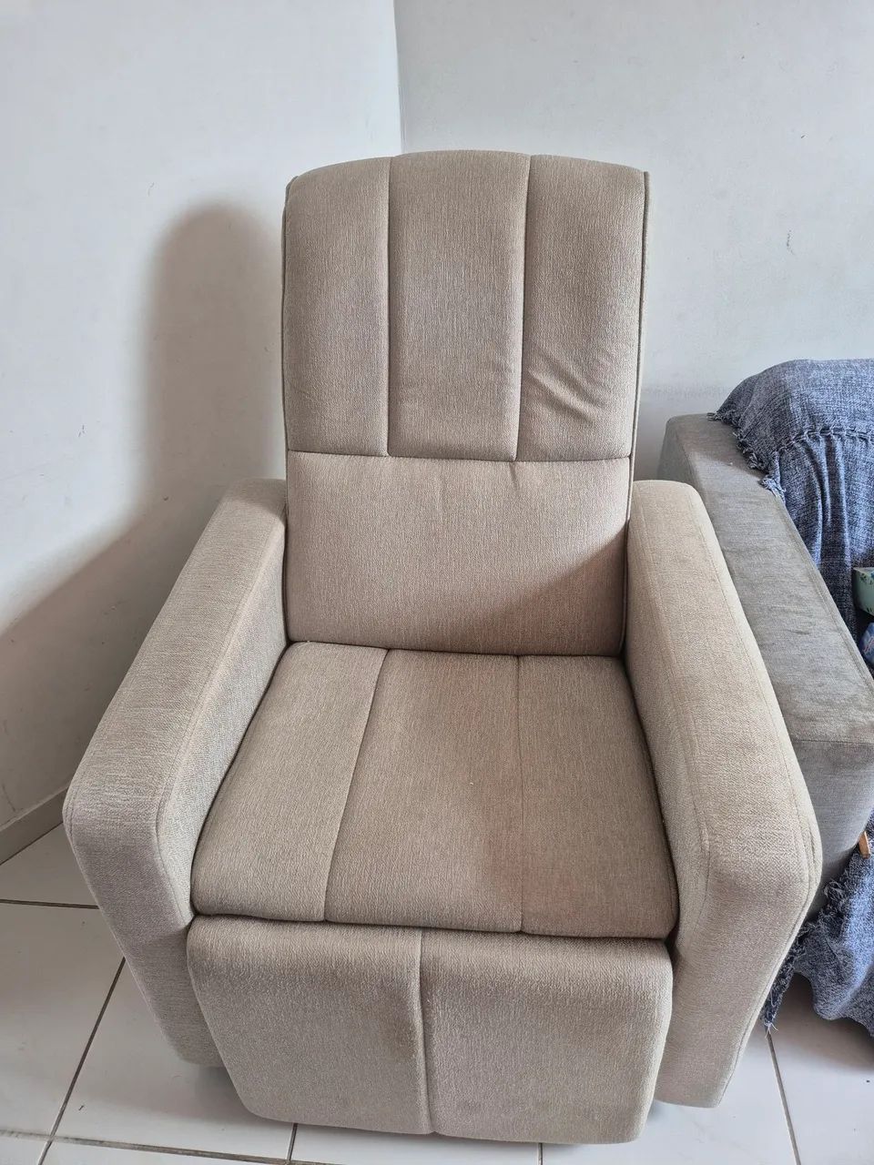 Vendo poltrona reclinável  - Foto 2