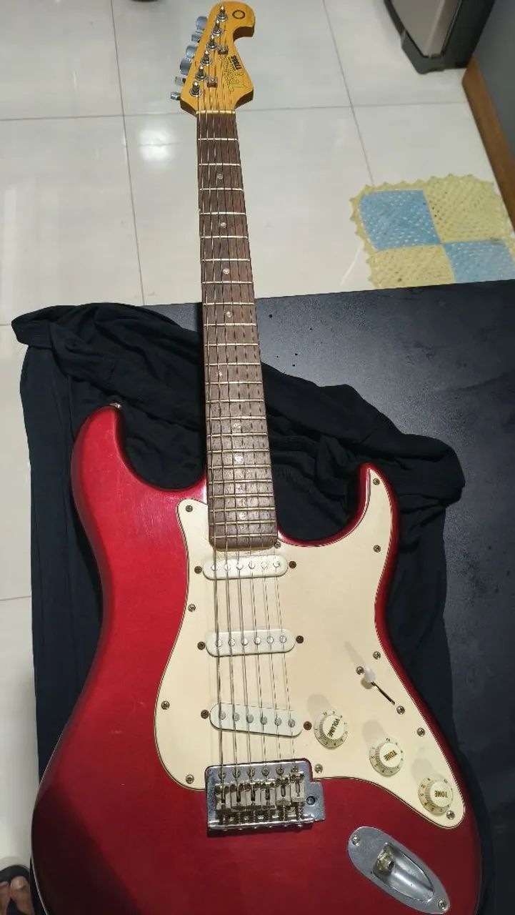 GUITARRA TAJIMA