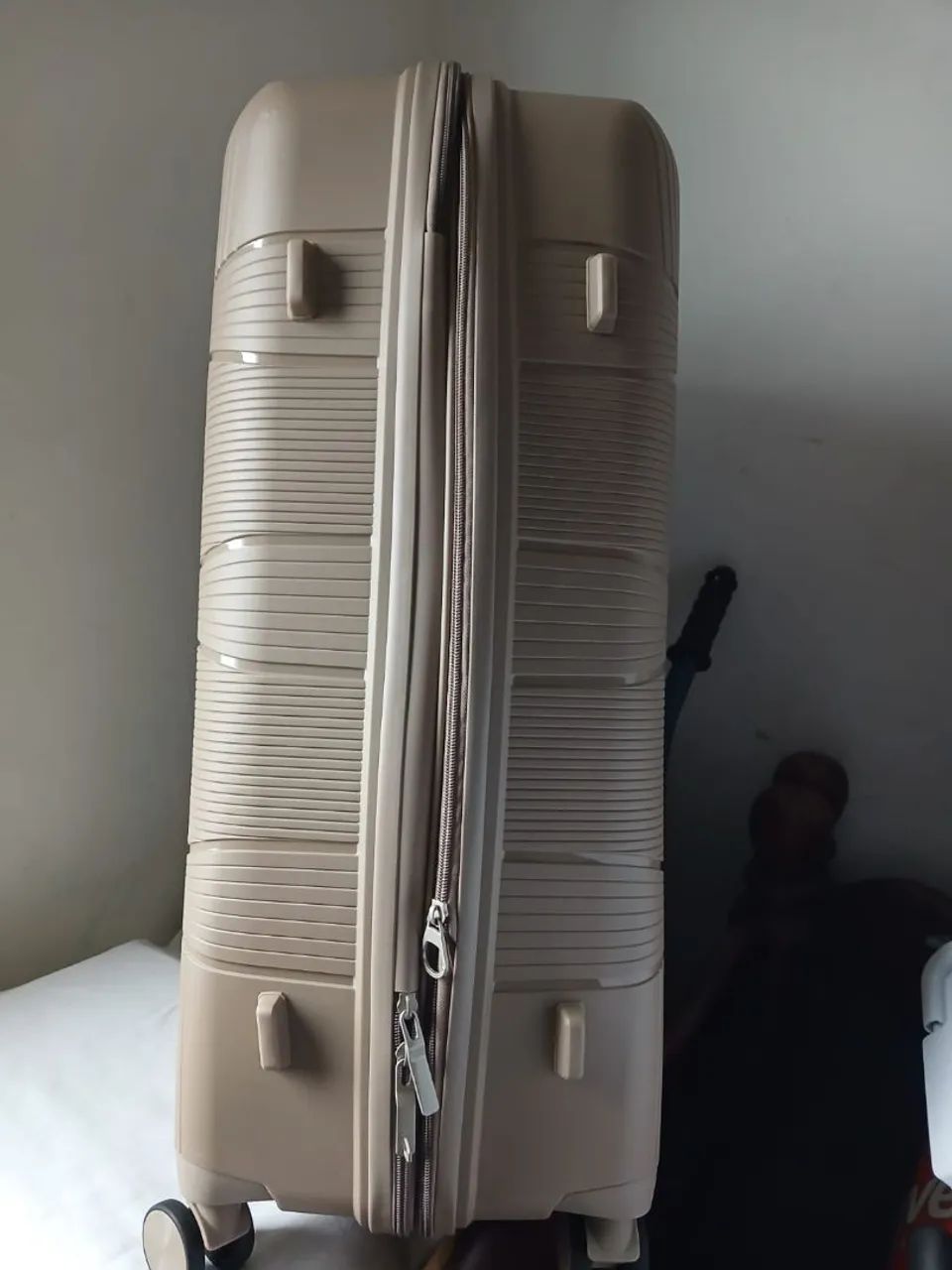 Mala de viagem grande 23kg Nova - Foto 3