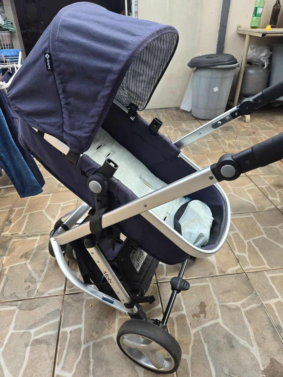 Carrinho de bebê + bebê conforto Safety First