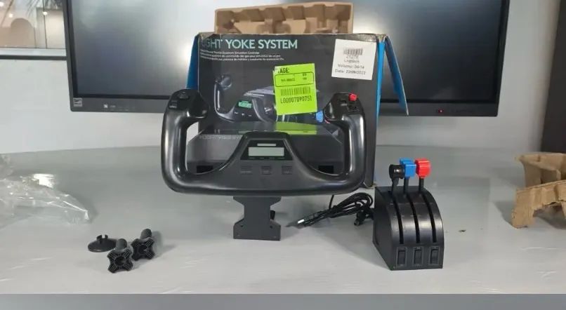 Simulador de voo Logitech G Flight Yoke System 