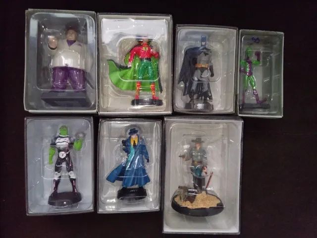 Eaglemoss - DC e Marvel - várias miniaturas e um busto (na caixa e com fascículos) - Foto 4