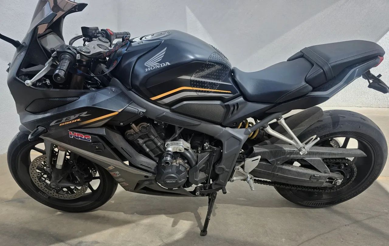 CBR 650 R, 2022, com acessórios  - Foto 2