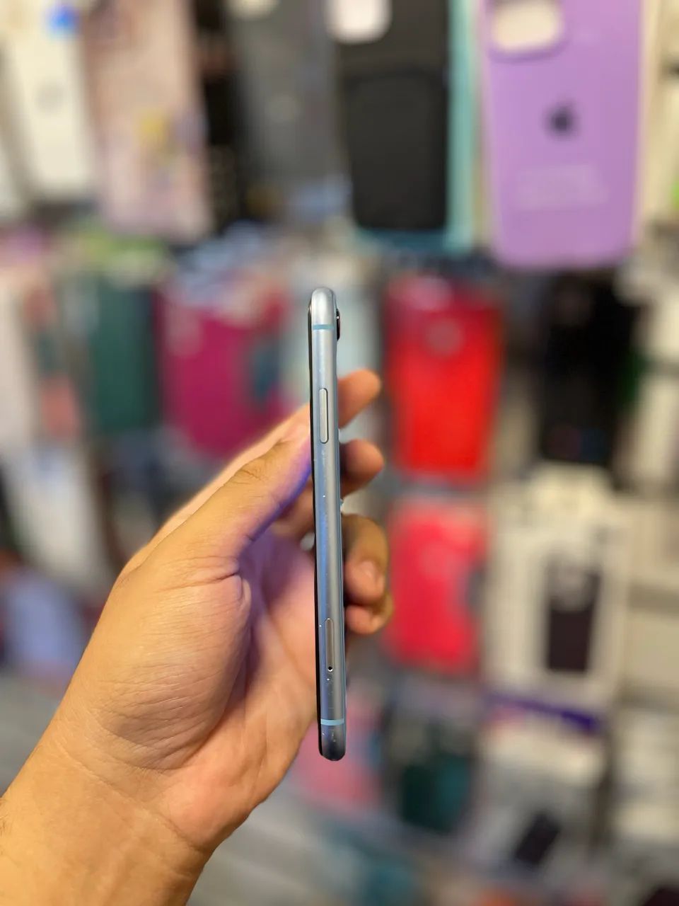 IPHONE XR AZUL 64GB - Foto 2