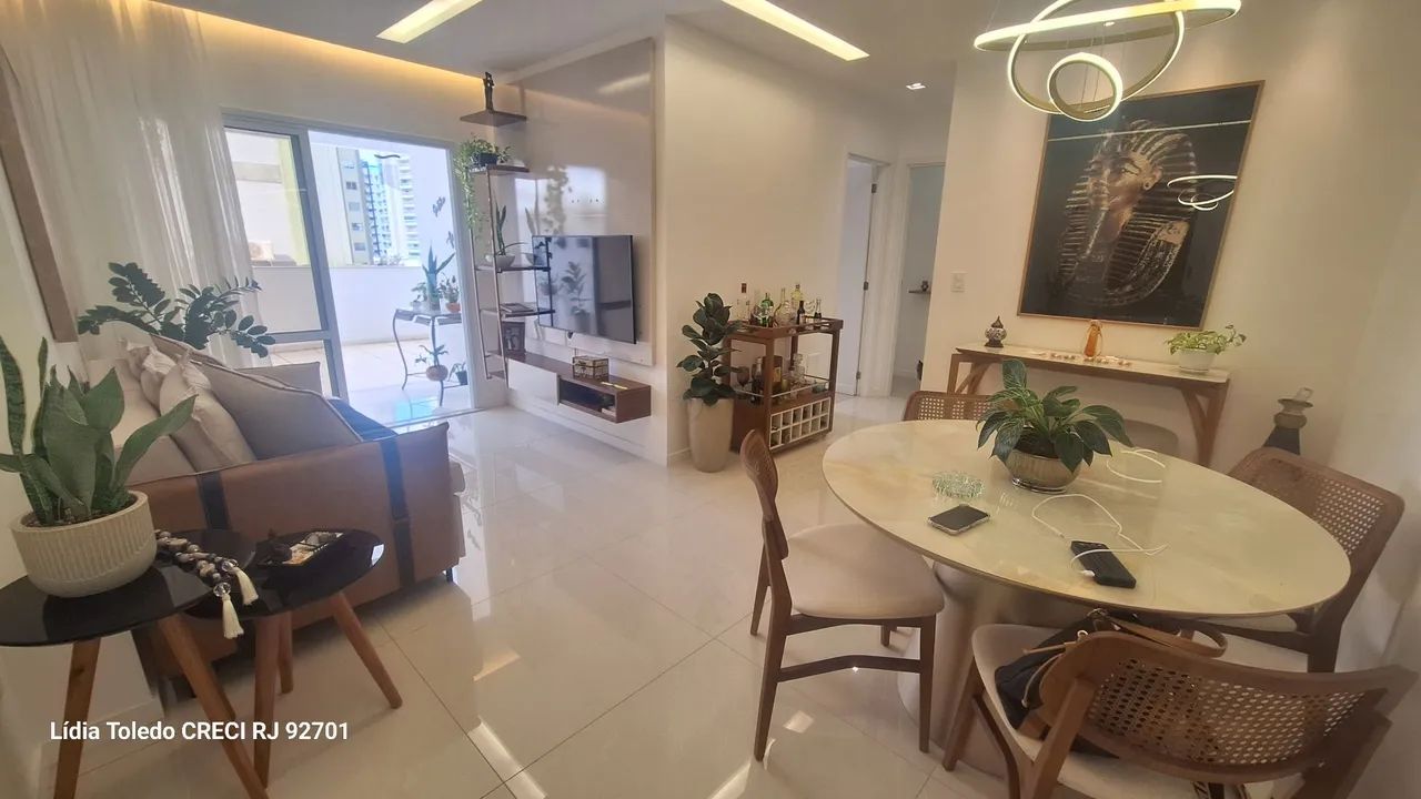 Vendo Ed. Pleno 2 quartos com área externa - porteira fechada 