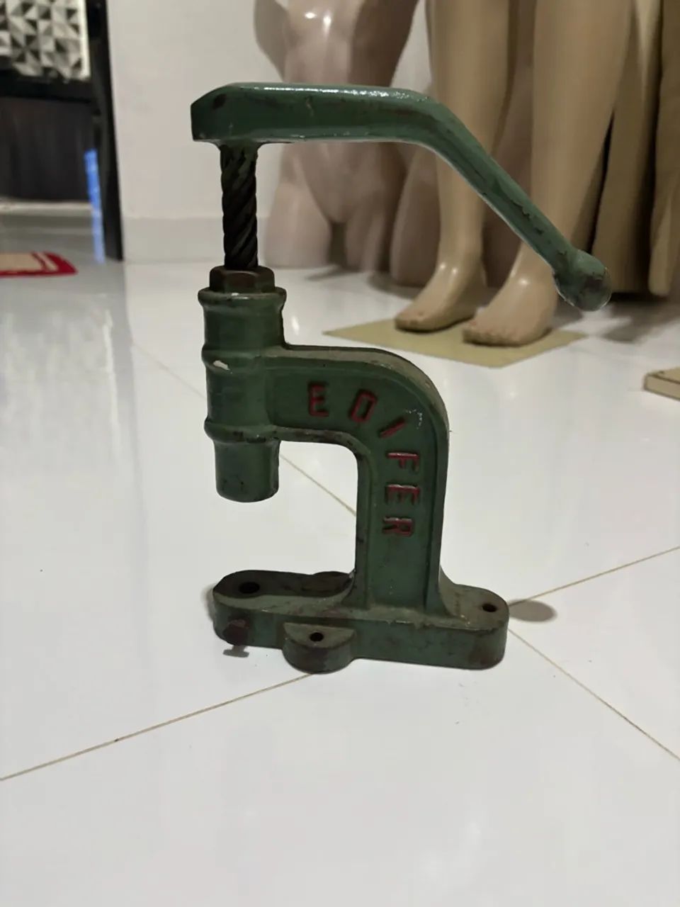 Máquina de encampar botão  - Foto 2