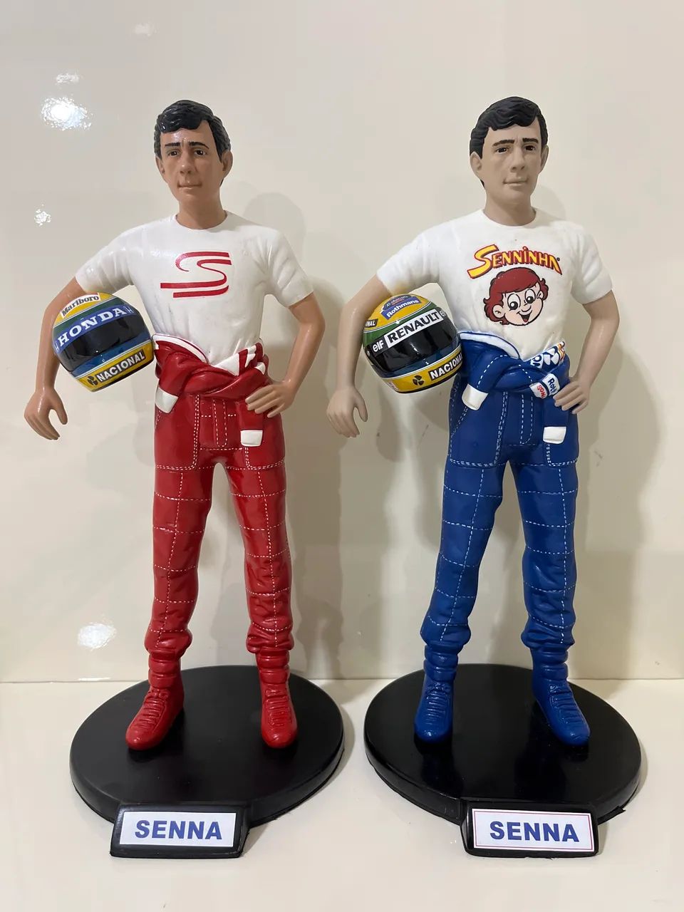 Estátuas Ayrton Senna Originais - Hobbies e coleções - Alphaville