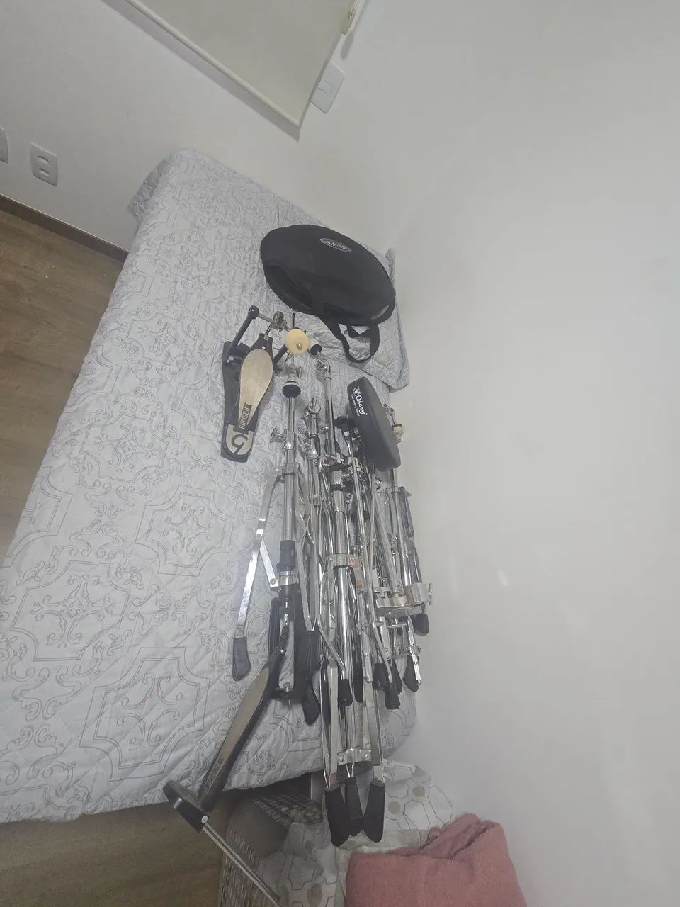 Bateria Gretsch Calina Maple - excelente estado - com pratos - Foto 5