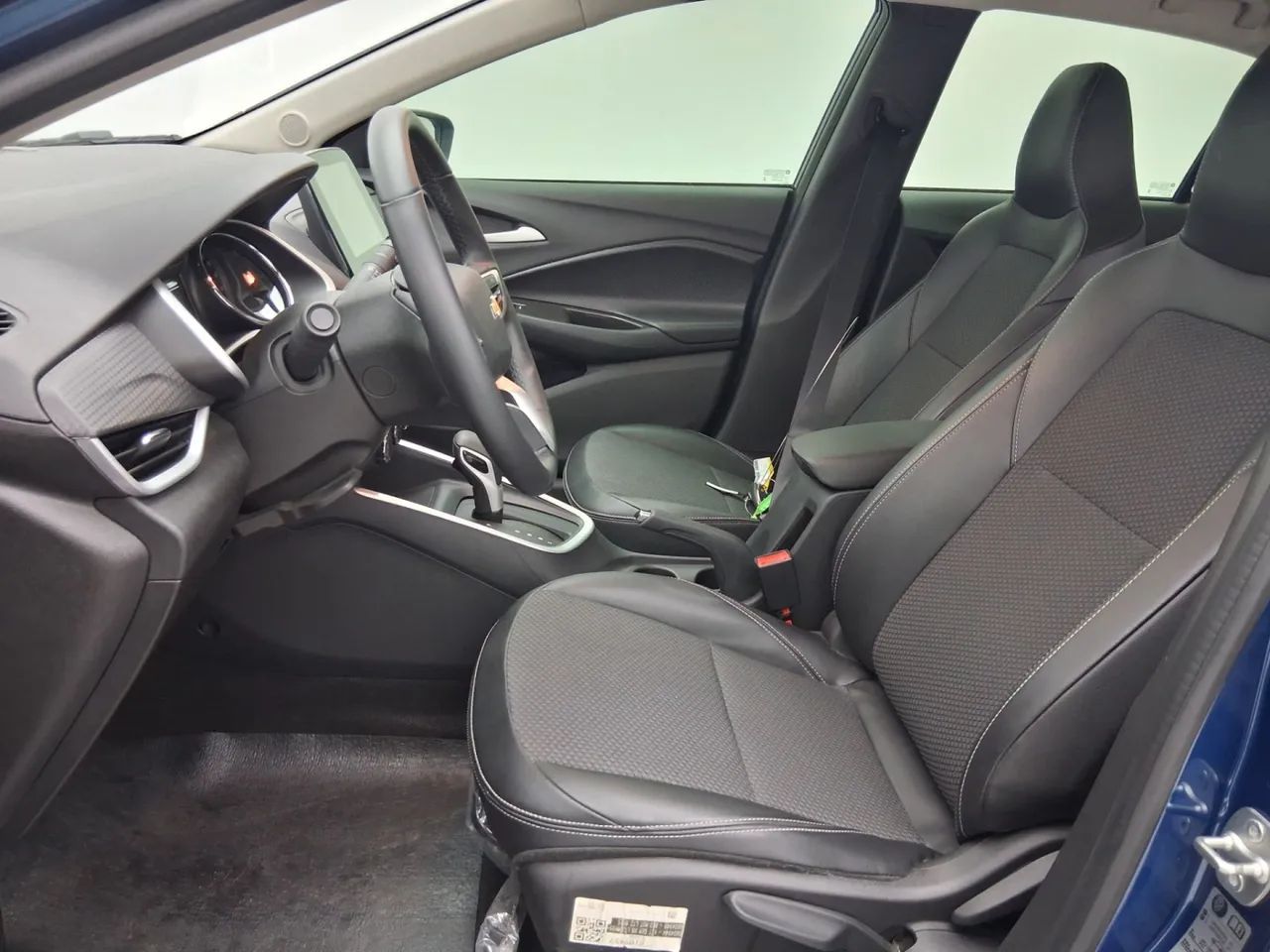 Chevrolet Onix Plus LTZ 1.0 12V TB Flex Aut. 4P, foto 16 de 18