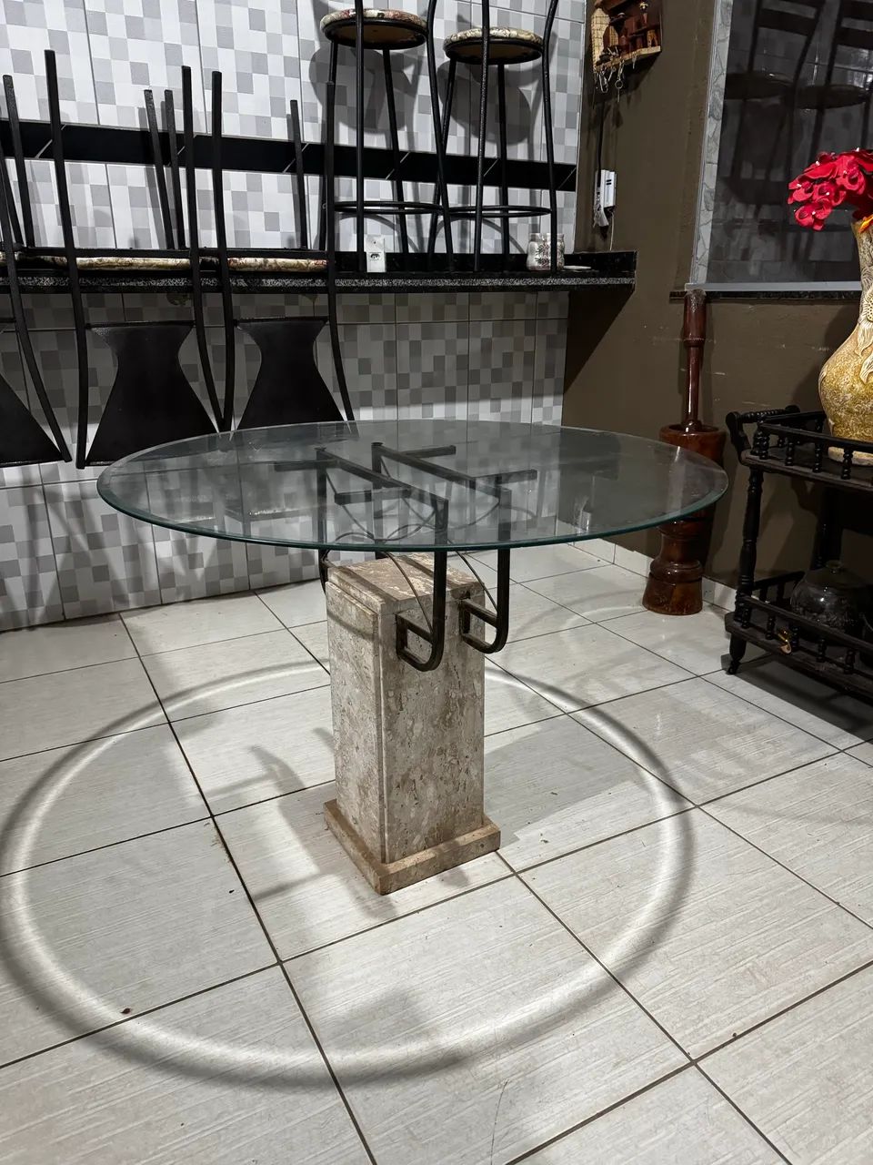 Mesa de vidro - sem cadeiras  - Foto 3