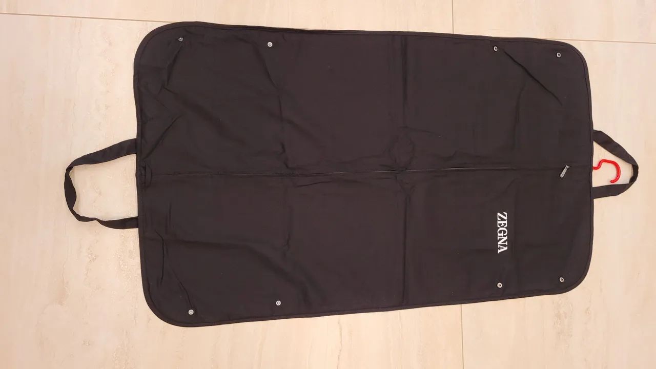 Capa de roupa Emenergildo Zigna original de tecido. - Foto 3